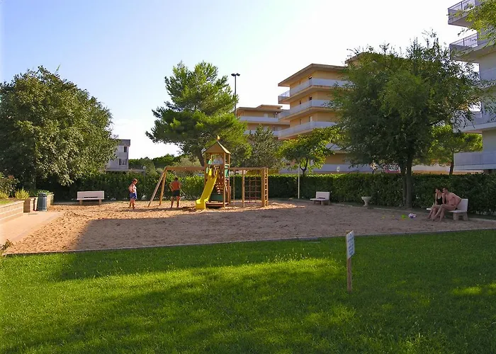 Valbella Apartament *